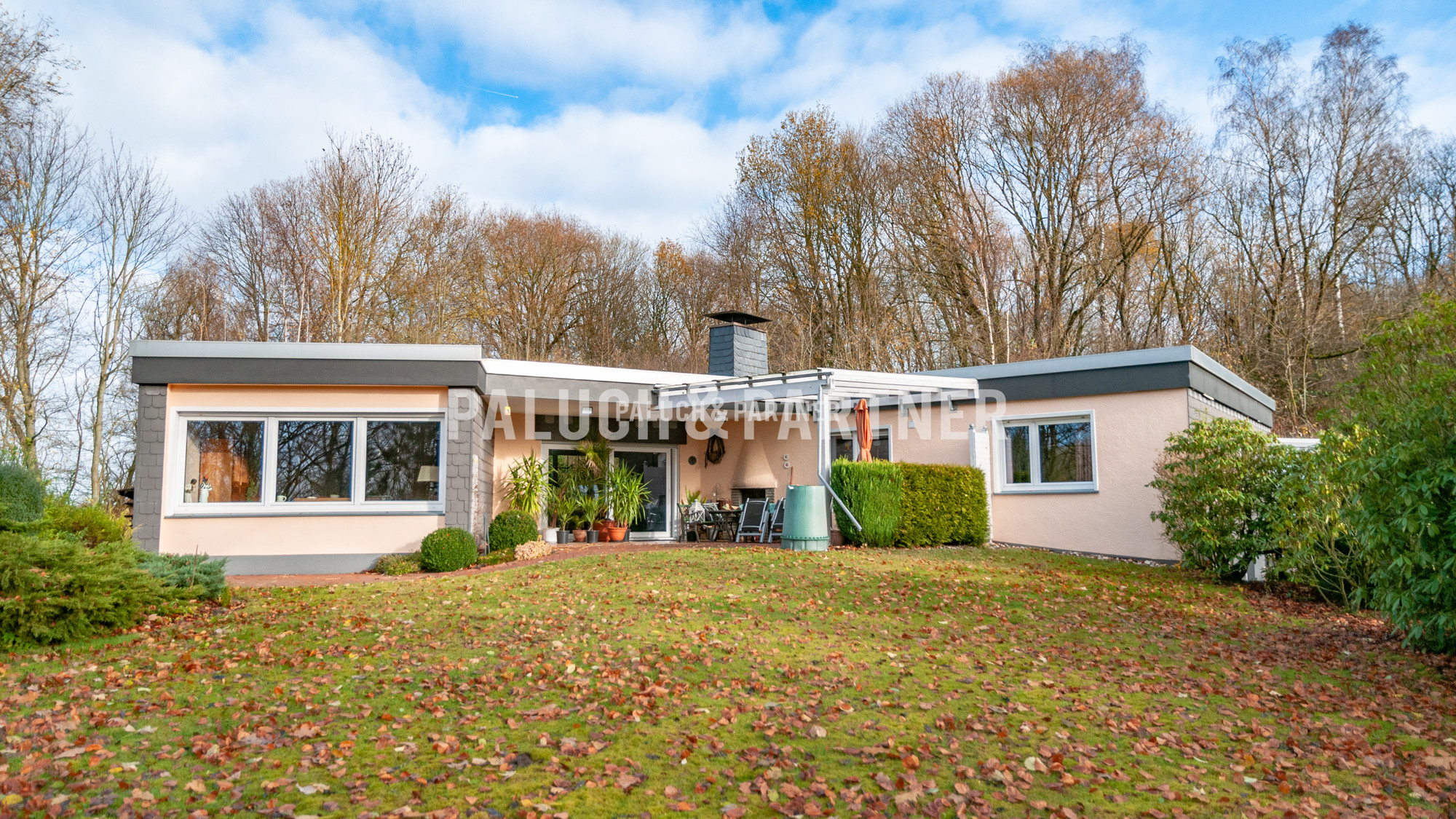 Uneinsehbar in Rüthens Top Lage, ein Bungalow zum