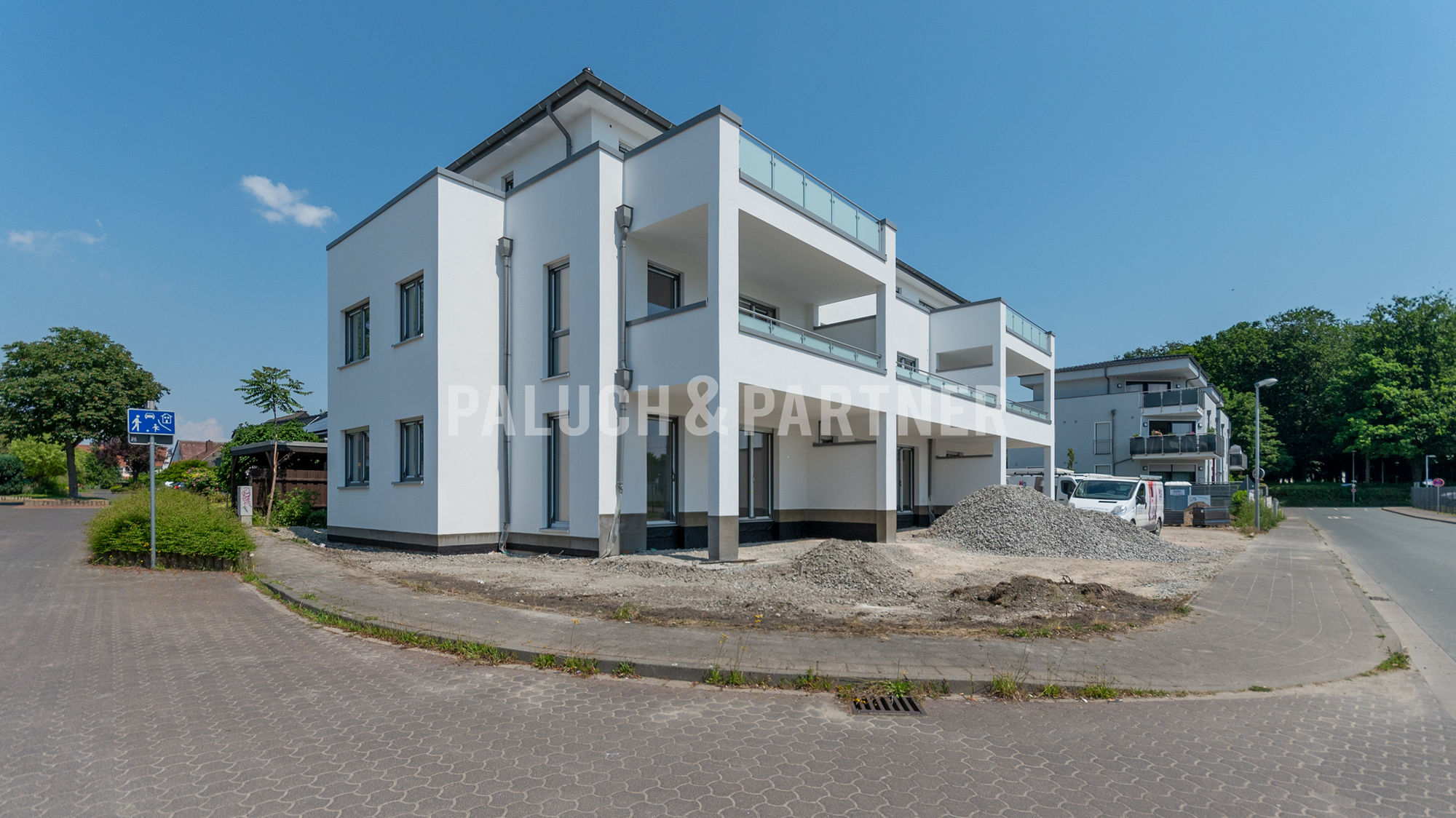 Lichtdurchflutete Neubauwohnung mit Balkon und Aufzug im SoesterNorden