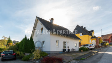 Junges Einfamilienhaus mit Kamin in Warstein-Sichtigvor, 59581 Warstein / Sichtigvor, Einfamilienhaus