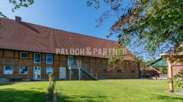 Obergeschosswohnung mit 4 Zimmern und Einbauküche in liebevoller Hofgemeinschaft, 59320 Ennigerloh, Etagenwohnung