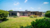 Licht. Raum. Leben. - Stilvoller Bungalow mit großem Potenzial in exklusiver Lage von Paderborn - Hausansicht
