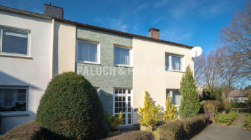 Soester Süden: Viel Raum für Familie & Ideen - Doppelhaushälfte sofort individuell gestaltbar, 59494 Soest, Zweifamilienhaus