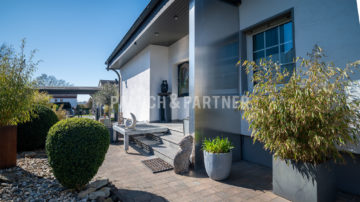 Stilvoll wohnen unterm Dach - modern saniert, mit Kamin & Sonnenbalkon in ruhiger Lage von Werl., 59457 Werl / Oberbergstraße, Dachgeschosswohnung